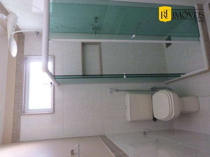 Casa de Condomínio para alugar com 7 quartos, 600m² - Foto 40