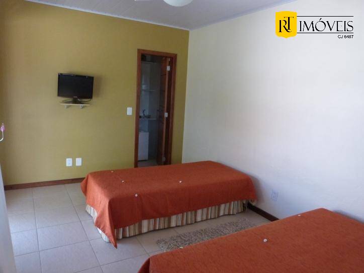 Casa de Condomínio para alugar com 7 quartos, 600m² - Foto 41